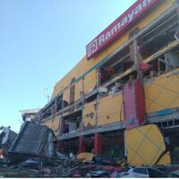 warga-jarah-sembako-di-mal-tatura-palu