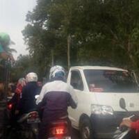 wisata-buru-babi-se-nusantara-di-batipuh-berbuah-kemacetan-panjang