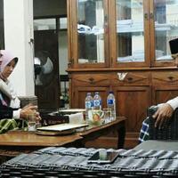 mbah-dim-berpolitik-harus-jujur-dan-santun