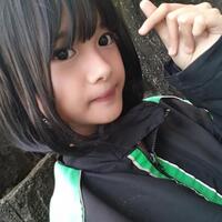 hot-mendadak-viral-gadis-imut-dengan-jaket-ojol