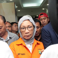 ratna-sarumpaet-diberi-gelar-ibu-hoax-nasional-oleh-lpi