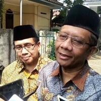 mahfud-md-sebut-prabowo-hingga-amien-rais-tidak-bisa-dijerat-uu-ite
