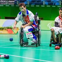 cara-main-boccia-olahraga-lempar-bola-untuk-cerebral-palsy