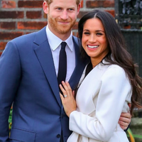 selain-kerudung-meghan-markle-wajib-bawa-1-item-ini-saat-traveling