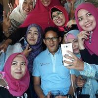 sandiaga-uno-di-medsos-jangan-nyinyir-sebarkan-berita-positif
