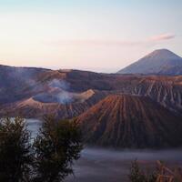 jangan-sampai-traveling-kamu-berantakan-gara-gara-smartphone-lowbet-ini-dia-tipsnya