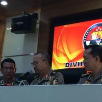 2-kali-dpr-terantuk-peluru-nyasar