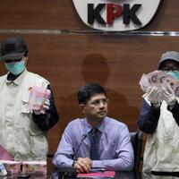 mobil-dan-uang-disita-terkait-suap-meikarta