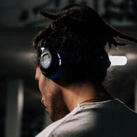 headphone-terbaik-untuk-olahraga-di-tahun-2018