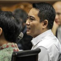 rp12-miliar-untuk-jadi-elite-golkar