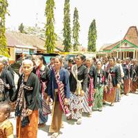 budaya-paragyan-tutup-acara-bulan-sura