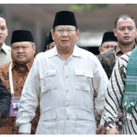 orang-bosan-lihat-prabowo-selalu-pakai-baju-safari-krem-dan-putih