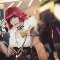 cantik-sexy-dan-mematikan-cosplay-violet-yang-bikin-agan-rela-di-tembaknya