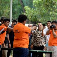 peluru-nyasar-di-parlemen-identik-dengan-glock-17