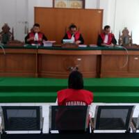 hakim-tolak-eksepsi-istri-bos-abu-tours
