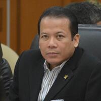 taufik-kurniawan-akhirnya-menghadiri-panggilan-kpk