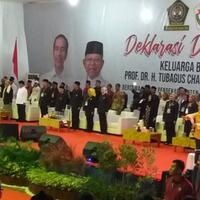 berpakaian-pendekar-banten-jokowi-ma-ruf-didukung-keluarga-besar-ratu-atut