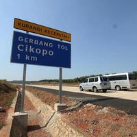 mengapa-di-indonesia-motor-dilarang-masuk-ke-jalan-tol