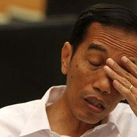 jokowi-senggol-sandal-orang-saja-salah