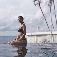 nggak-punya-modal-buat-nikah-pindah-negara-aja