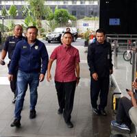 usai-deklarasi-dukung-jokowi-bupati-ini-ditangkap-kpk--amanlah-itu-hahaha