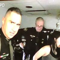 bule-paok--film-porno-muncul-saat-polisi-tangkap-tersangka-dalam-siaran-langsung