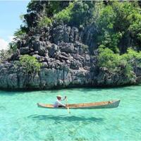 miliki-teluk-berbentuk-cinta-pulau-labengki-tak-kalah-indah-dengan-raja-ampat