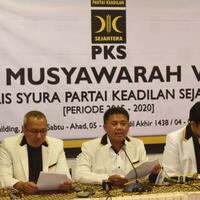 tolak-fit-and-proper-test-pks-desak-gerindra-sahkan-cawagub-dki