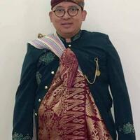 gara-gara-pakai-baju-adat-prabowo-pernah-dikira-pemilik-restoran