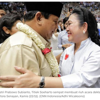 emak-emak-riuh-lihat-titiek-soeharto-baca-ikrar-untuk-prabowo