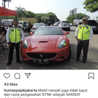 mampu-beli-ferrari-tapi-gak-mampu-bayar-pajak