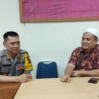 menangis-melihat-seorang-ibu-cacat-karena-teroris