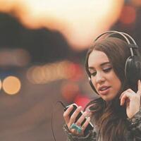 gaya-hidup-anda-penikmat-musik-wajib-tahu-jenis-headphone-berikut