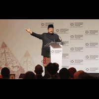 om-bowo-profesor-fisika-di-indonesia-bukan-satu-loh