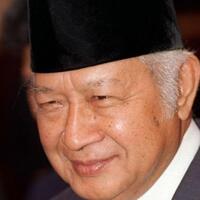kamu-yakin-mau-kembali-zaman-soeharto