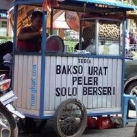 5-tulisan-nyeleneh-pedagang-indonesia-yang-bikin-ngakak-salah-satunya-cilok-colmk