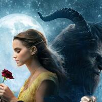 penjaga-pintu-biasanya-serem-loh-nah-kalo-ini-gimana-ya