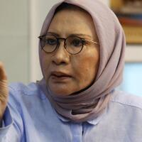 siapa-artis-yang-check-in-bersama-tubagus-chaeri-wardana