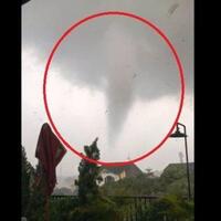 angin-puting-beliung-yang-menyapu-kota-bogor-pada-kamis-sore-rusak-848-rumah