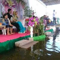 unik-gan-pernikahan-di-tempat-nggak-biasa-ini-cuma-ada-di-indonesia