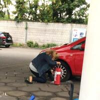 7-foto-tingkah-gokil-seseorang-yang-berada-di-luar-nalar