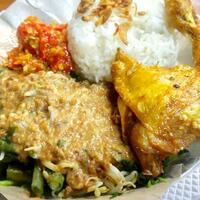 seger-mantep-sego-pecel-khas-solo-kediri-hingga-madiun