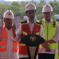 jokowi-resmikan-proyek-tol-pertama-di-aceh-rp-12-t