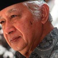 cinta-hm-soeharto-pada-muhammadiyah