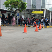 jelang-natal-2018-stasiun-pasar-senen-masih-terlihat-lengang