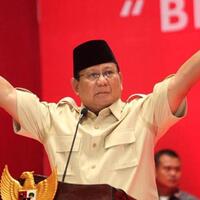 prabowo-konfidens-putihkan-kandang-banteng