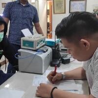 penampakan-steve-emmanuel-usai-ditangkap-polisi-karena-narkoba
