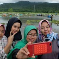 fenomena-baru-quotselfie-background-bencanaquot-tsunami-selat-sunda