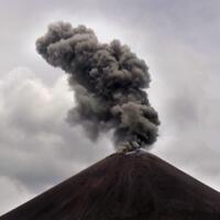 gunung-anak-krakatau-siaga-iii