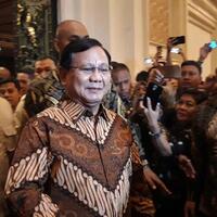 prabowo-dijadwalkan-ke-rscm-besuk-arifin-ilham-hari-ini